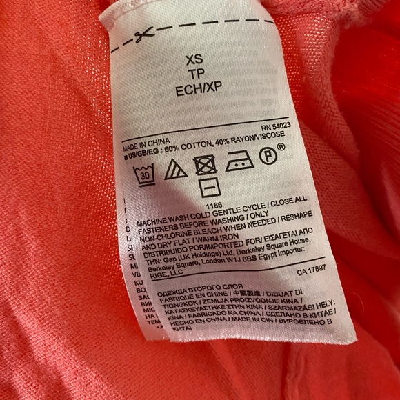 Banana Republic XS Coral Sweater - Picture 5 of 6